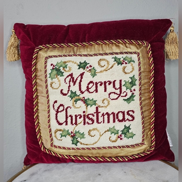Merry Christmas Tapestry/Velvet Decorative Christmas Pillow 16X16 In Holiday - Picture 3 of 7
